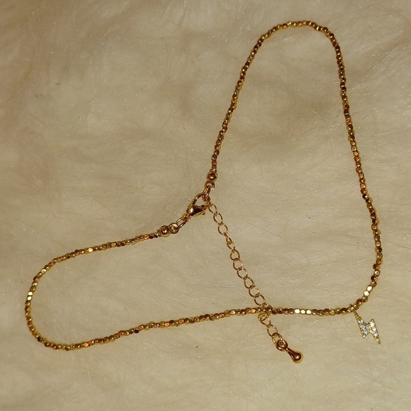 ⚡️⚡️⚡️Dainty lightening bolt choker. - Picture 3 of 8